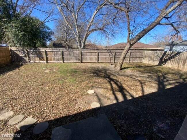 Building Photo - 3 br, 1 bath House - 2262 Katy St