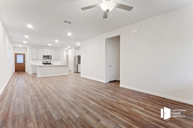 Building Photo - 1505 Wind Spgs Dr