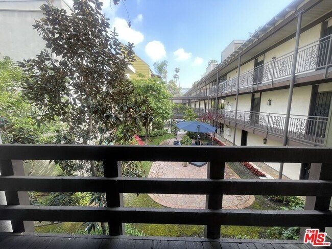 Foto del edificio - 525 S Ardmore Ave