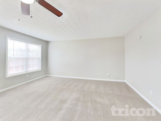 Building Photo - 62 Kirkhill Dr