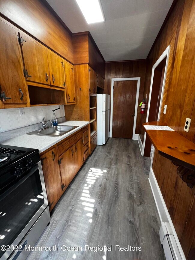 Building Photo - 1109 Lincoln Ct