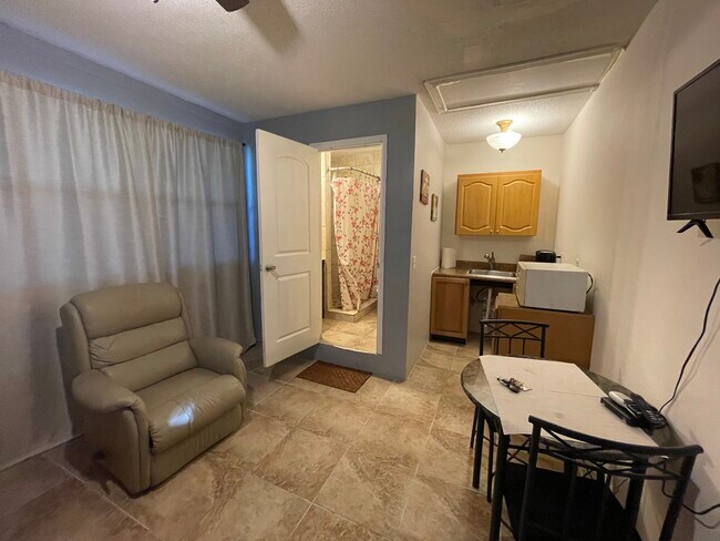 Building Photo - 1899 NW 15th Ave