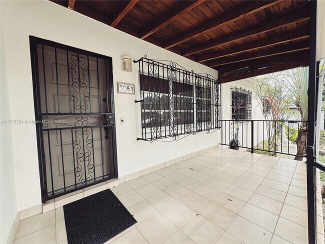 Building Photo - 3051 NW 14th St
