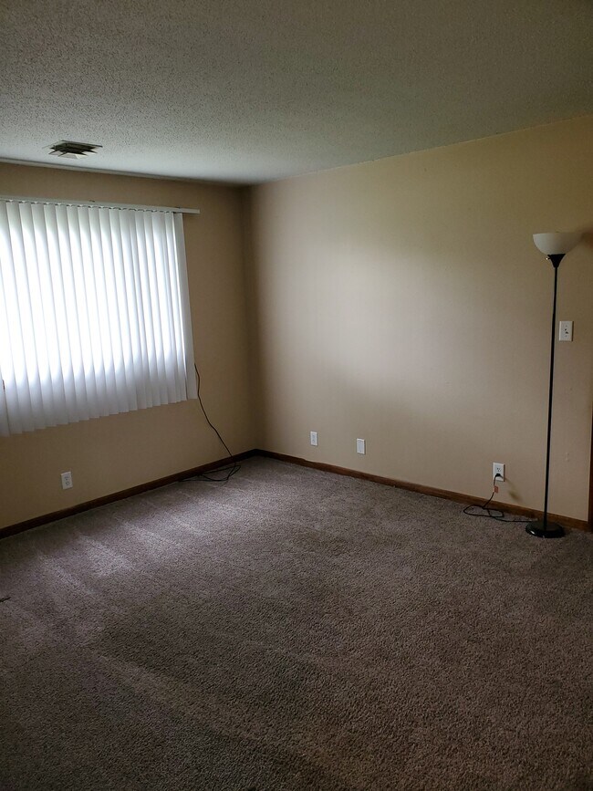 Foto del edificio - 2212 Piper Plz