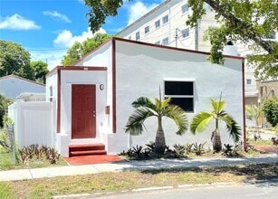 Building Photo - 456 S 20th Ave