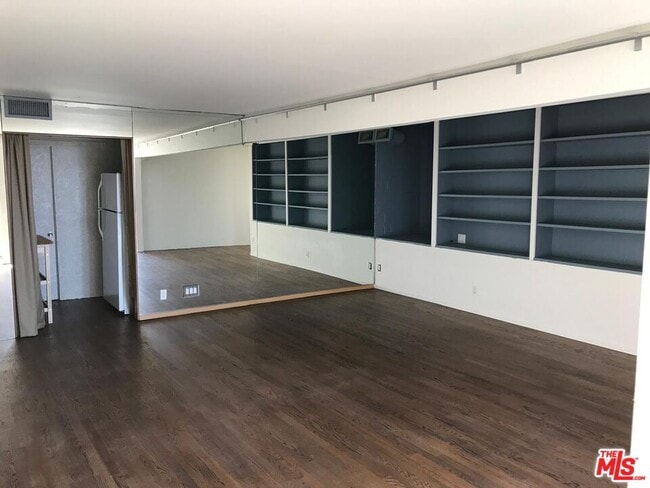 Foto del edificio - 241 Rees St