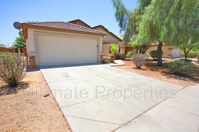 Building Photo - 6421 W Magnolia St