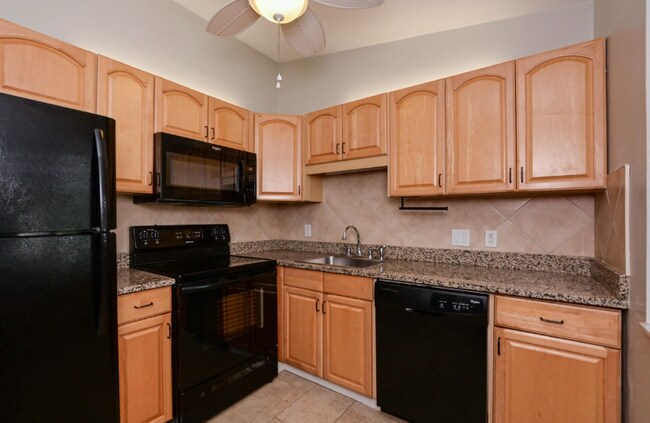 Foto del edificio - 800 NW Fork Rd