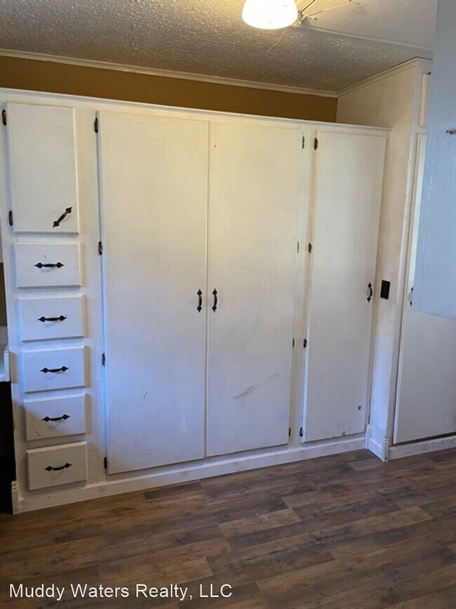 Building Photo - 3 br, 2 bath House - 1106 Fillmore Dr