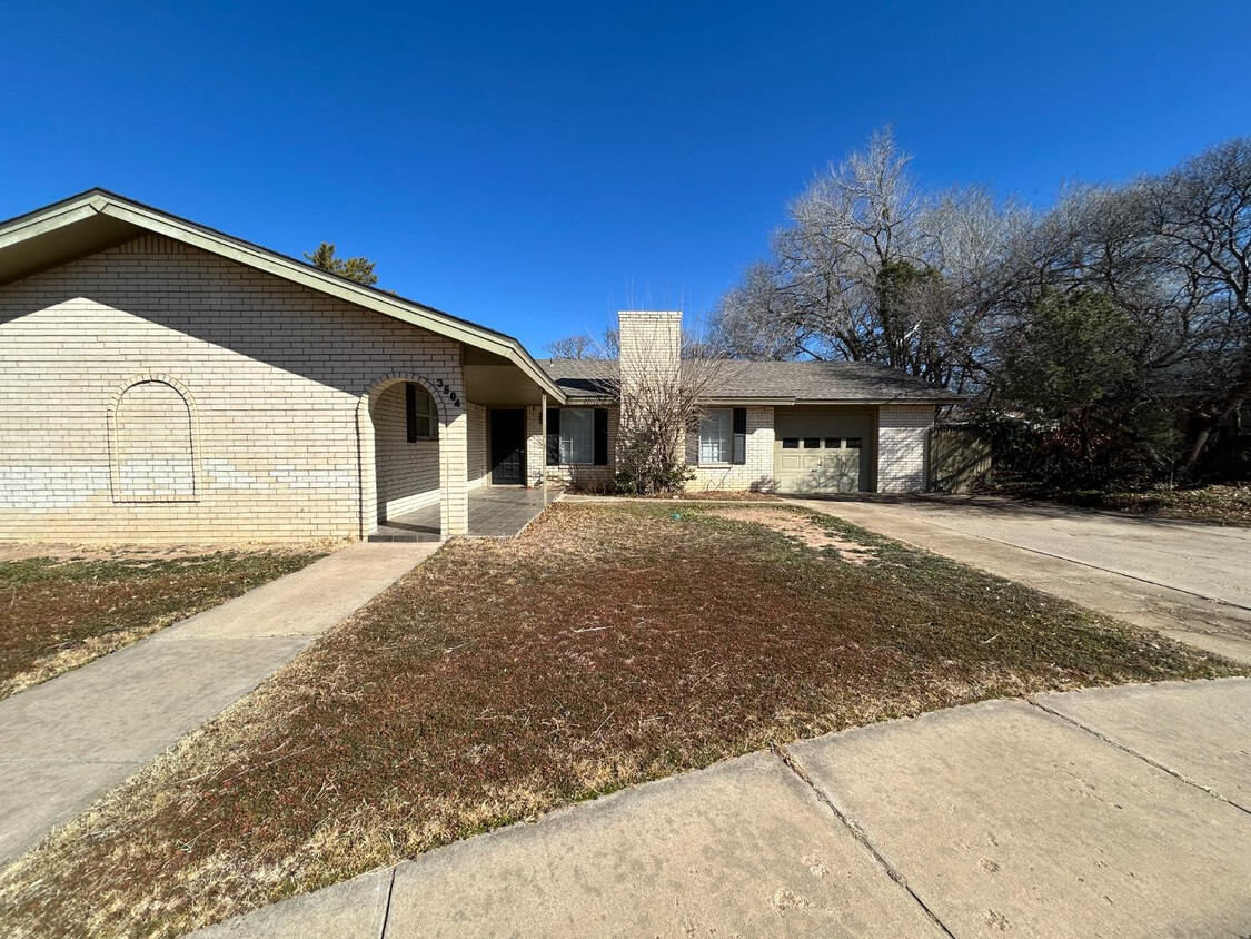 Foto principal - 3504 84th St