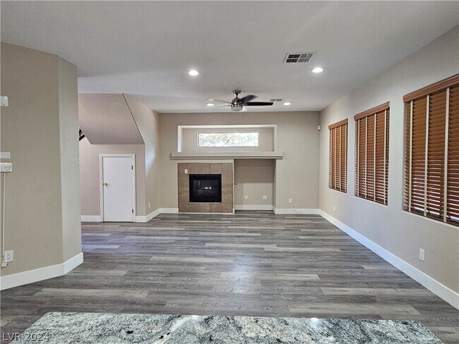 Foto del edificio - 616 W Blackbird Knoll Ct