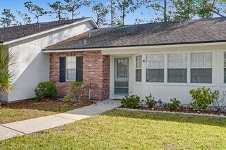 Building Photo - 3 Kings Colony Ct