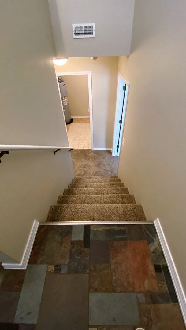 Building Photo - Gorgeous 3 Bedroom, 2 Bathroom Split Level Home in Waynesville