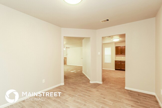 Foto del edificio - 16782 N Thrasher Dr