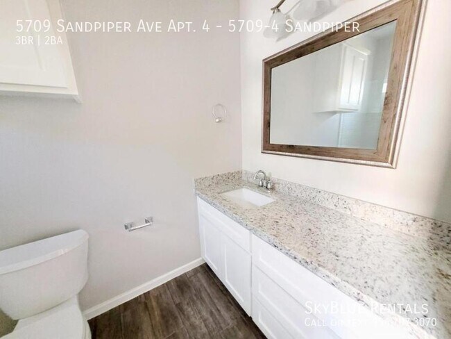 Building Photo - 5709 Sandpiper Ave