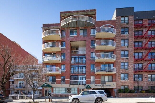 Building Photo - 87-26 175th St