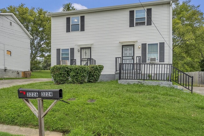 Building Photo - 3226 Lincoln Ave