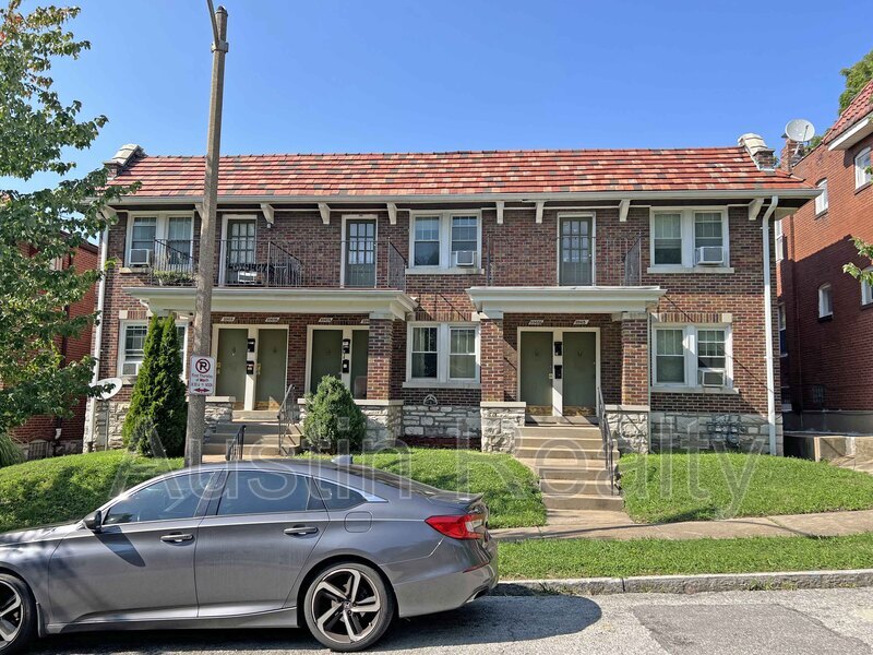 3967 McDonald Ave Unit 2f, St. Louis, MO 63116 Condo for Rent in St