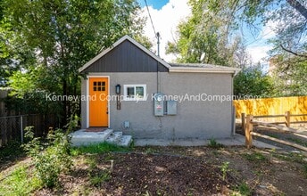 Building Photo - 109.5 Bonfoy Ave