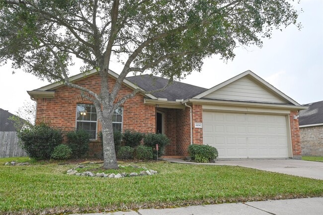 Building Photo - 6104 Promenade Ln
