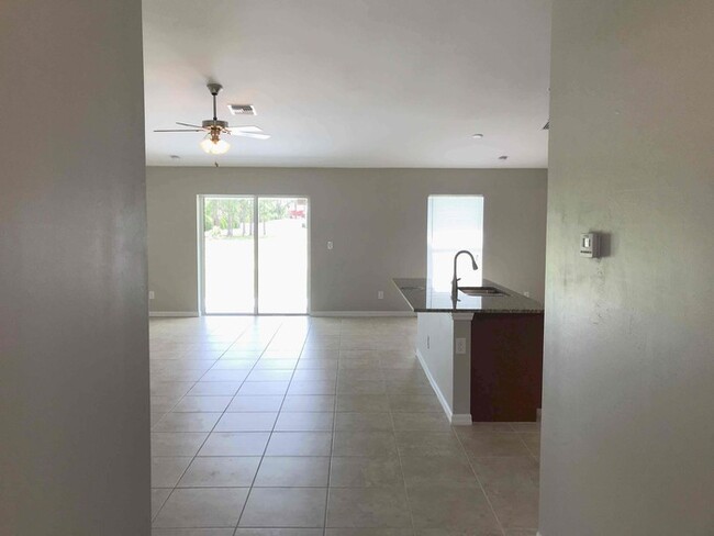 Building Photo - 2512 NW 24th Terrace