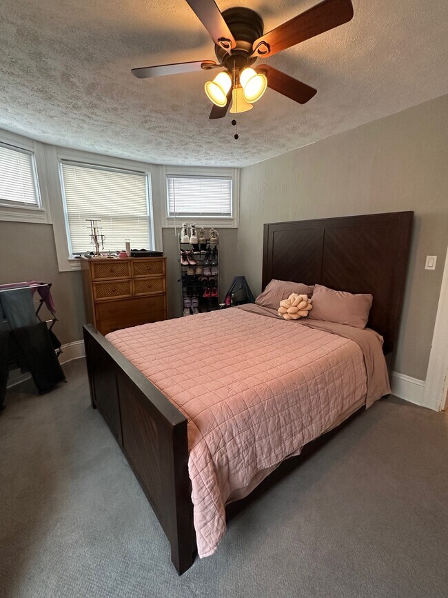 Foto del edificio - 1425 Hopkins Ave