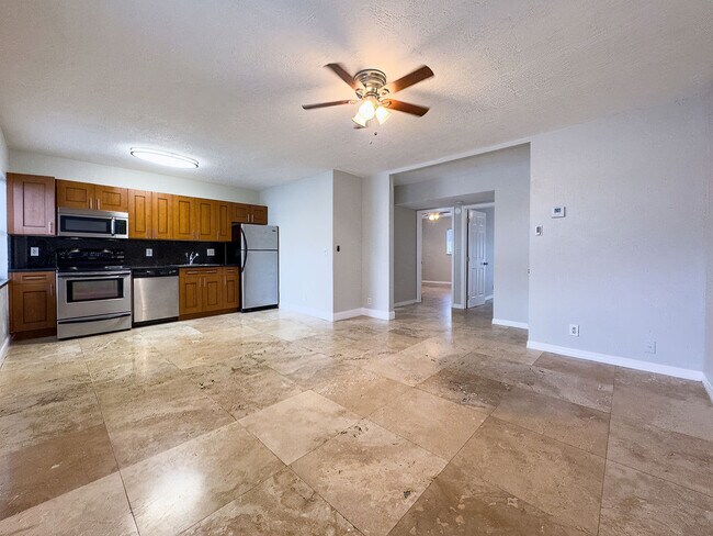 Foto del edificio - 1470 N Dixie Hwy