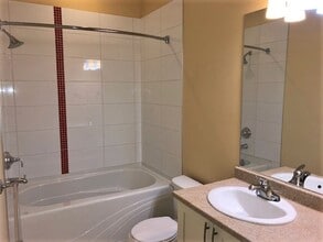 Building Photo - 45585-45585 Keith Wilson Rd