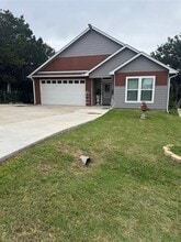 Building Photo - 1014 Scenic Dr