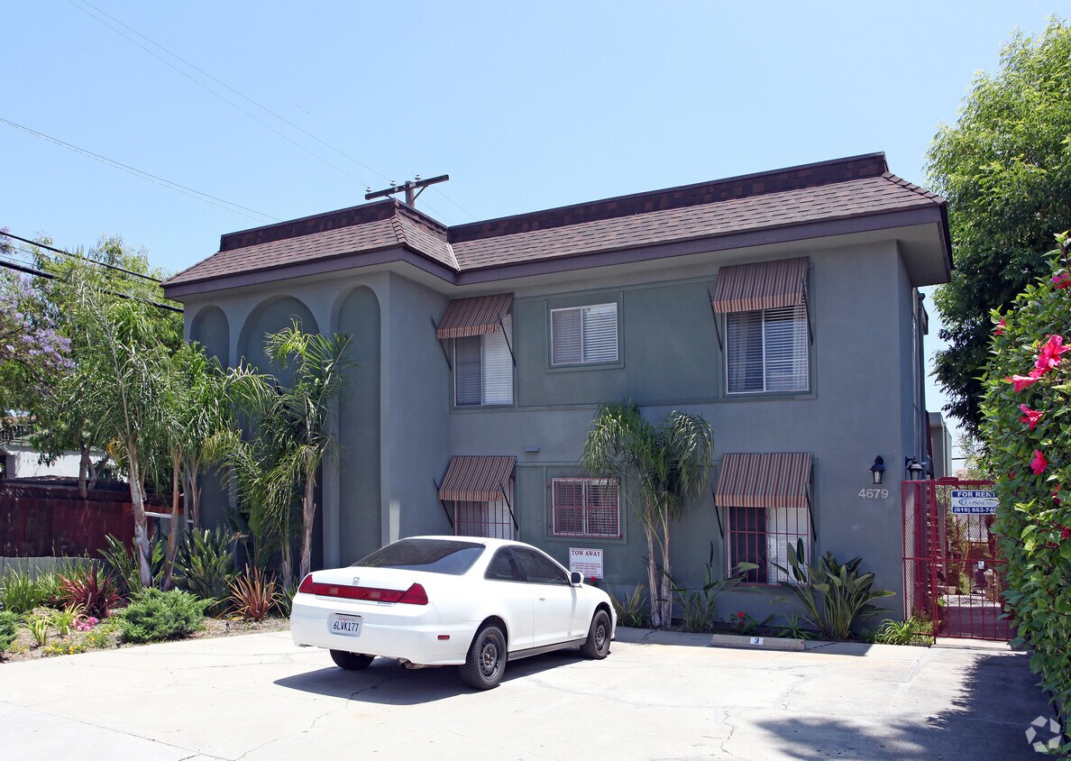 Primary Photo - 4679 Cherokee Ave