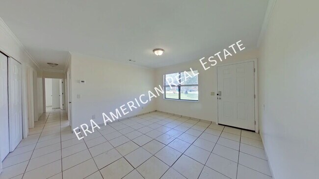 Foto del edificio - 144 Twin Trees Dr