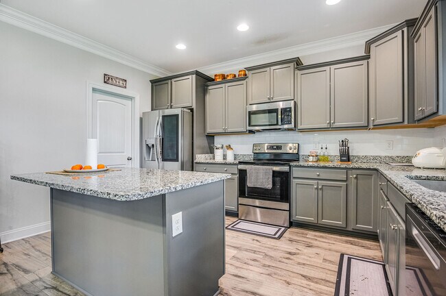 Foto del edificio - 110 Evergreen Frst Dr