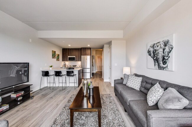 Foto del edificio - 218 W Division St