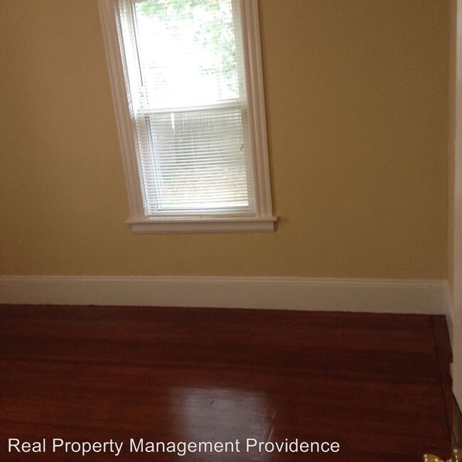 Building Photo - 116-118 Chad Brown St
