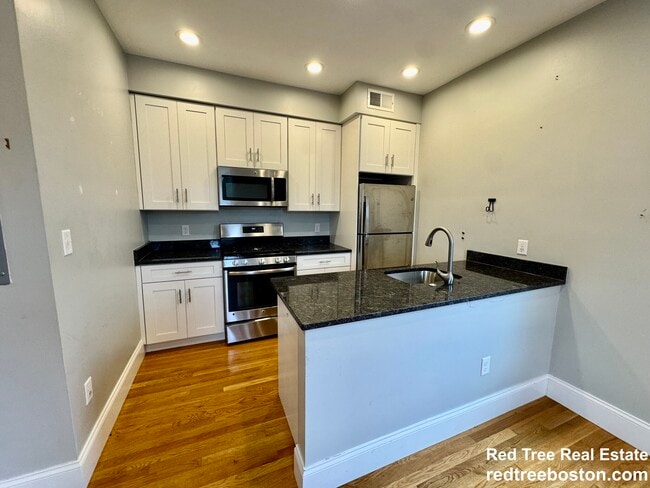 Photo - 405 S Huntington Ave Apartment