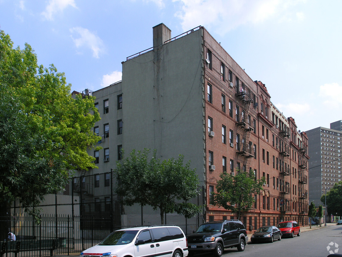 Apartments at 351-359 E 163rd St - 351-359 E 163rd St