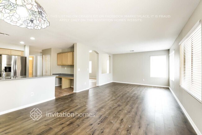 Foto del edificio - 6991 W Kings Ave