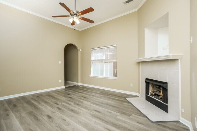 Foto del edificio - 6811 Seaside Dr