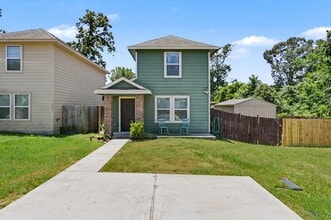 Building Photo - 16701 E Hammon