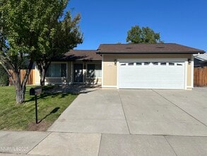 Building Photo - 1066 Palmwood Dr