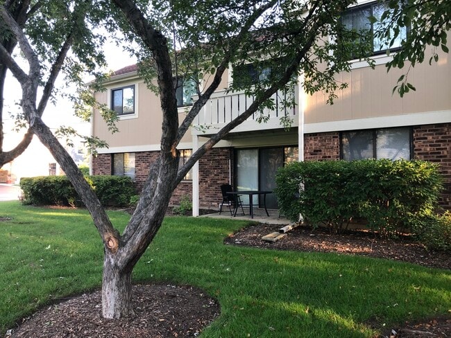 Building Photo - 1155 Silverwood Ct