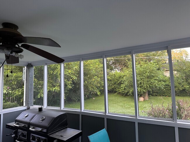 Foto del edificio - 7708 Juniper St