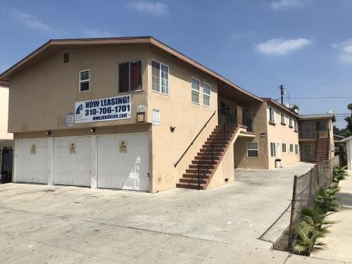 473 E. 55th Street - 473 E 55th St