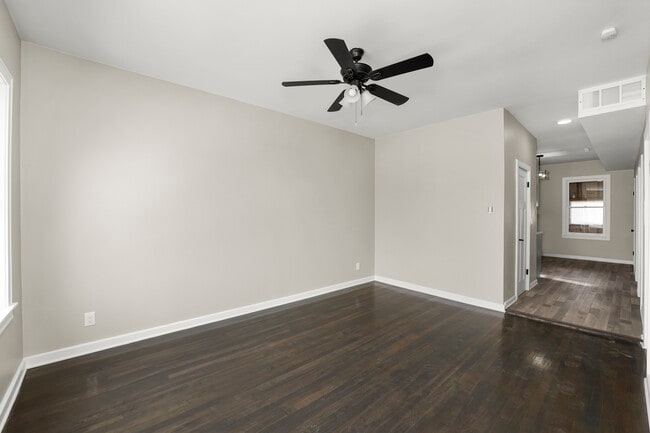 Building Photo - 1520 S 51st Ct