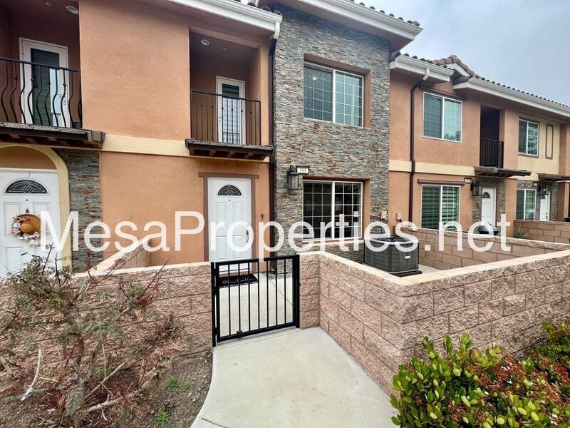 Photo - 16408 Valencia Ave.
