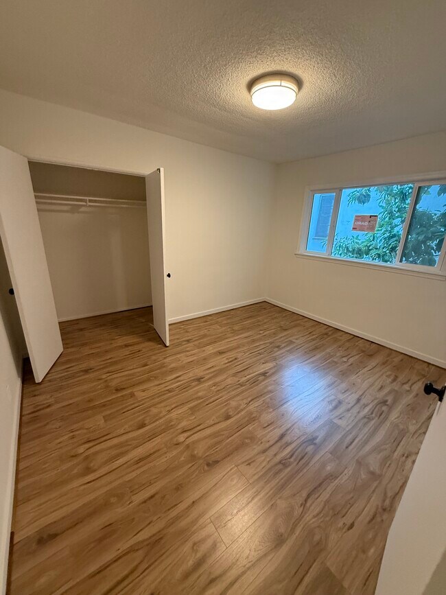 Foto del edificio - 938 N Ogden Dr