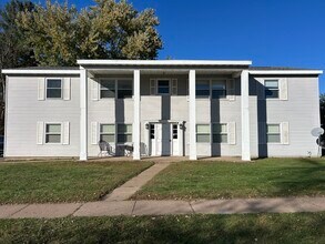1404 Hayden Avenue - 1404 Hayden Ave