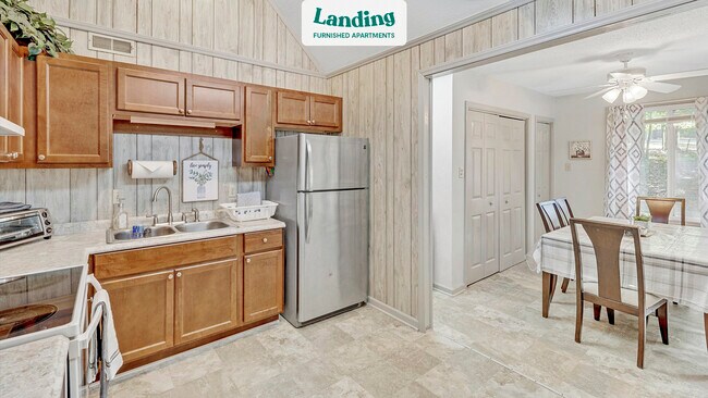 Foto del edificio - 4225 Neal Rd