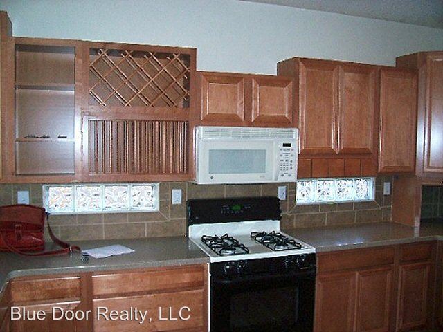 Building Photo - 3 br, 2.5 bath House - 3316 Lockerbie Dr