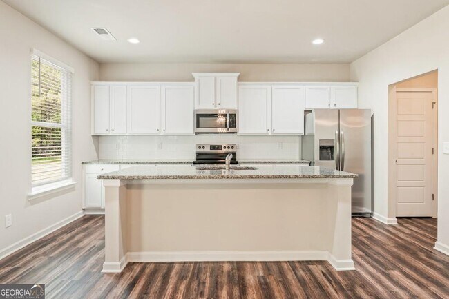 Building Photo - 143 Hunts Ml Cir